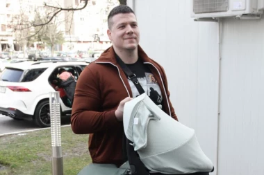 NEKAD SAMO SVRATIM DA VIDIM SINA: Sloba Radanović otkrio koliko mu se život promenio otkako je postao otac, pa otkrio šta je prvo kupio Damjanu
