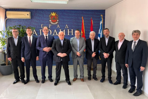 DELEGACIJA GRČKOG OSTRVA KRIT U POSETI JAGODINI! Palma: Hvala Grčkoj i premijeru Micotakisu na podršci Srbiji!