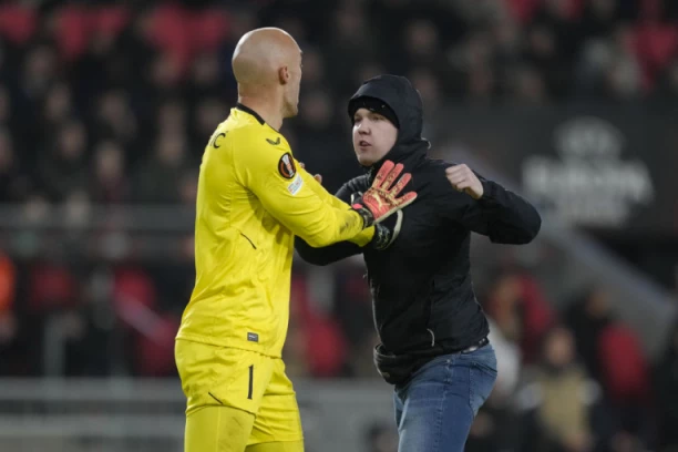 HULIGAN KOJI JE NAPAO DMITROVIĆ IMA DEBEO DOSIJE: Dva puta osuđivan, ALKOTEST u policiji pokazao SUMANUTE brojke (FOTO)