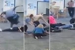 (UZNEMIRUJUĆ SNIMAK) NASTAVNICA UČENIKU UZELA NINTENDO, ON JE BRUTALNO ISPREBIJAO U ŠKOLSKOM HODNIKU! Šerif upozorio: Mogao je da je ubije, ima prelom rebara!