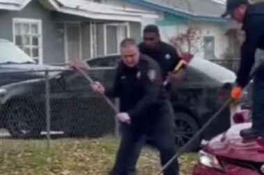 KRVOLOČNE ZVERI RASTRGLE ČOVEKA: Vukli su ga po ulici, ekipe hitne pomoći reagovale na JEZIV PRIZOR! (VIDEO)