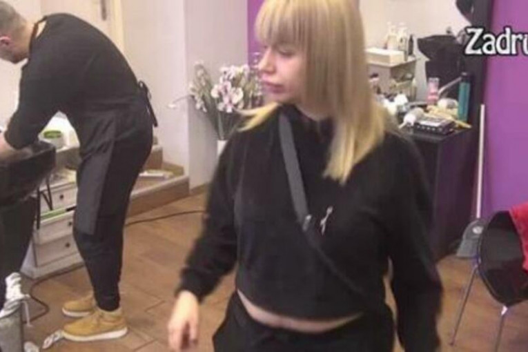 Miljana Kulić se ofarbala u plavo