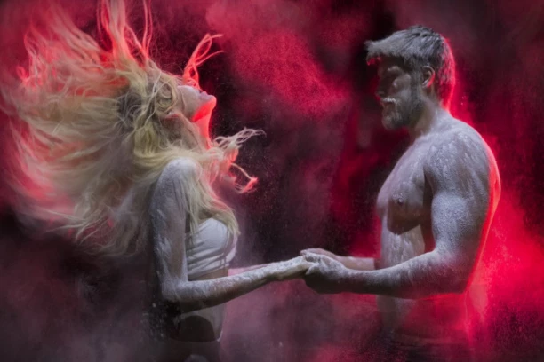 NASTUPA MOĆNI MART I DONOSI TEKTONSKE PROMENE: Device čeka emotivna transformacija, Vodolije sudbinska ljubavna veza, Strelčeve naboj energije, a Vage vest o prinovi!