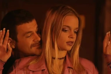 PROSLAVILA SE U MUNJAMA, PA SE PRESELILA U AMERIKU: Onda se vratila u Srbiju i dalje PLENI LEPOTOM! Glumica otkrila detalje o nastavku  kultnog filma (FOTO, VIDEO)