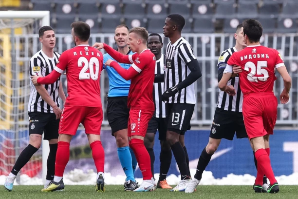 DA LI JE ON PARTIZANOV MALER? Kad god je ON u timu, crno-beli ne mogu da pobede!