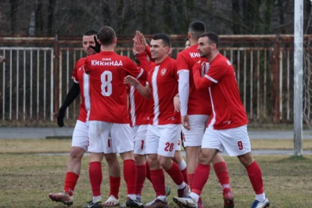 PERSONALNI PROBLEMI NISU BILI PRESUDNI: Desetkovani crveno-beli stigli do trijumfa - lider je još tri koraka bliži ostvarenju cilja!