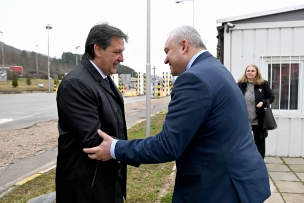 MINISTAR GAŠIĆ SE SASTAO SA IVANOM DEMERDŽIEVIM: U fokusu suzbijanje krijumčarenja migranata, jača saradnja dveju zemalja