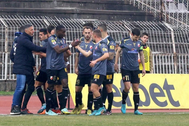 SUPERLIGA SRBIJE: Voša ZGROMILA Real sa Nišave, surdulički Radnik slavi Ukrajinca!