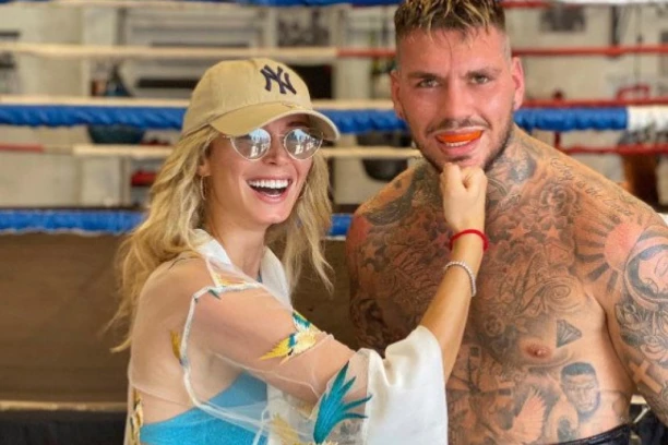 BIO JE DEČKO DILETE, A SAD JE U INVALIDSKIM KOLICIMA! Najjači italijanski bokser se oglasio nakon čak dve godine! (VIDEO)