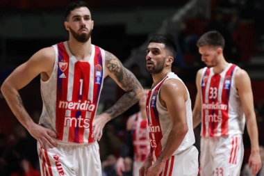 NI REČ O ZVEZDI: Ljubimac grobara ISKULIRAO crveno-bele (VIDEO)