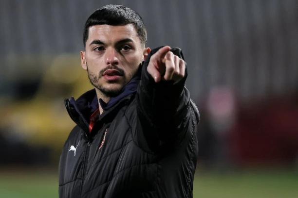 PIKSI DOBIO (NE)OČEKIVANU PORUKU! Nemanja Radonjić napisao brutalne reči, očigledno upućene selektoru!