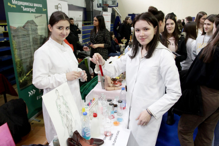 Učenici srednjih škola