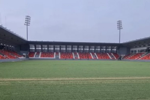 JOŠ MALO I GOTOVO: Sportska lepotica će uskoro zasijati u punom svetlu - "srpski Mančester" će imati čime da se ponosi! (VIDEO)