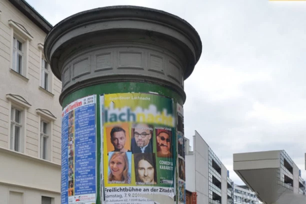 ODRIČEM SE DECE, JA SAM OVDE ŽRTVA! Oglasio se otac koji je oblepio Vlasotince plakatima: Preživeo sam golgotu