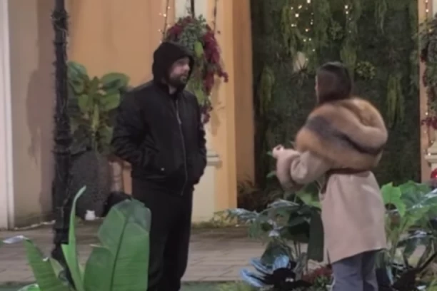 RASKINULI ANĐELA I ZVEZDAN! Urlali jedno na drugo, imanje se orilo, Slavnić joj ZAPRETIO, ona POZELENELA: To možeš tamo gde si navikao! (VIDEO)