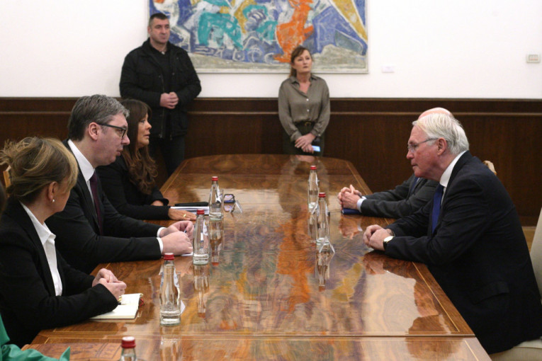 SAGLASILI SMO SE OKO HITNOG FORMIRANJA ZSO: Vučić razgovarao sa Hilom, ovo su glavne teme!