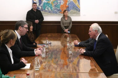 SAGLASILI SMO SE OKO HITNOG FORMIRANJA ZSO: Vučić razgovarao sa Hilom, ovo su glavne teme!