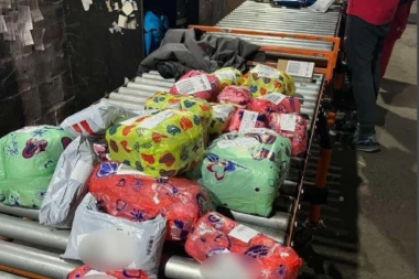 I RADNIK ZANEMEO! Carinici upali u magacin kurirske službe u Subotici pa imali ŠTA I DA VIDE!