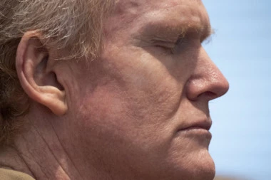 NA OVOM IMANJU ADVOKAT JE POBIO ČLANOVE PORODICE: Na prozoru rupe od METKA, posed odiše sablasnošću (FOTO)