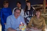 IZNENAĐENJE ZA VUČIĆA U KATARU: Predsednik objavio fotografiju torte za 53. rođendan