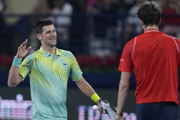 TENISKI SVET NA NOGAMA: Ovo su posledice šokantnih poraza u Rimu pred Rolan Garos! (ANKETA)