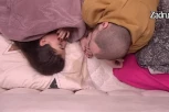 "OPET OD SEBE PRAVIŠ HELGU" Zvezdan se kao predator ušunjao Anđeli u krevet, pa krenuo da je ponižava: Fali ti BOLEŠTINA! (VIDEO)