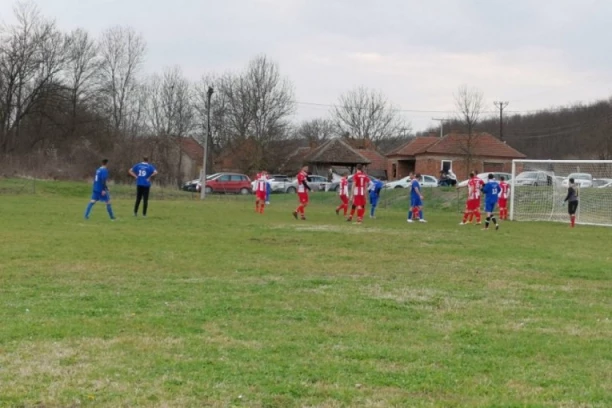 SPEKTAKL NA STADIONU ŠIROKI POTOK: Omladinac pobedio Crvenu zvezdu! (FOTO GALERIJA, VIDEO)