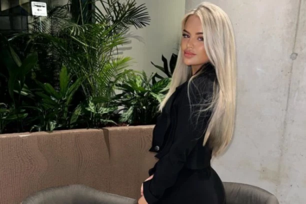 PROBUDILA SE U LOKVI KRVI, SVUDA PO TELU MODRICE: Devojka zbog zadnjice iz snova na korak do SMRTI "Kuk mi je postao vruć, nisam mogla da hodam" (FOTO)