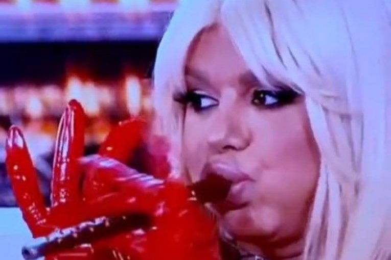 Dara Bubamara duva u frulu Amidži šou