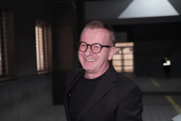 PEVAČA HTEO DA UBIJE OTAC ZBOG PARA! Šok ispovest čuvenog folkera!