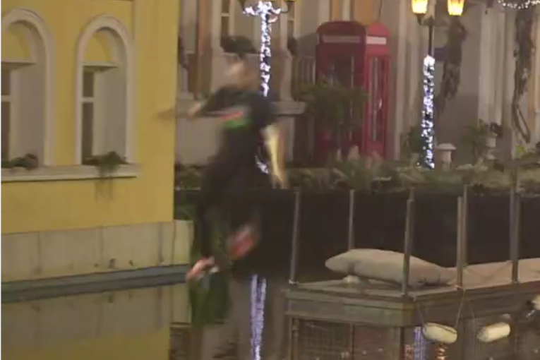 Zvezdan Slavnić skočio u jezero