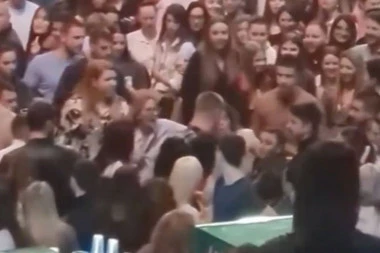 TUČA NA KONCERTU SAŠE MATIĆA! Jeziva scena u beogradskoj areni, pogledajte ŠOK snimak! (VIDEO)