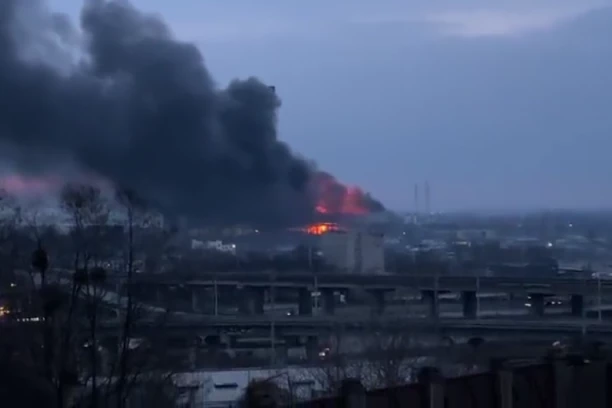 NEBO NAD UKRAJINOM SEVALO CELE NOĆI! PVO tukao bez prestanka, Rusi krenuli iz TRI PRAVCA! Izvršili BRUTALNE udare!