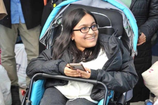 ĐULI TREBA NAŠA POMOĆ! Pošaljite 130 na 2407 da pobedi opaku bolest!