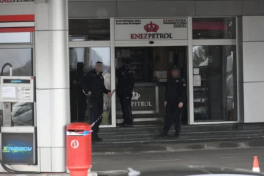 NEMA ŽESTOKOG MOMKA KOME ESKOBAR NIJE RADIO BLINDU! Otkrivamo nove detalje iz bogate kriminalne karijere ubijenog Radošević!