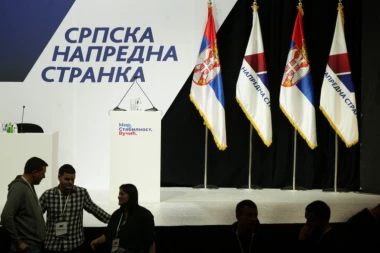 Danas sednica Predsedništva SNS