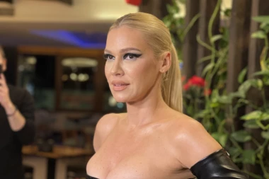 ZBOG NATAŠE BEKVALAC ĆE VAM TEĆI GORKE SUZE: Pevačica rasplakala mnoge OVIM TEŠKIM rečima!