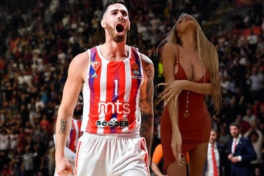 VILDOZA UŽIVA: Povezivali ga sa Teodorom, a SRCE mu je UKRALA prelepa odbojkašica! Zbog nje PRIČA SRPSKI, a LJUBAV CVETA!