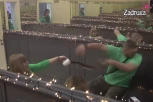 UZNEMIRUJUĆA SCENA U RIJALITIJU! Miljana napravila haos, ispolivala Zolu VRELOM KAFOM, on zaurlao od bolova! (VIDEO)