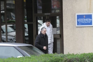 PETRUŠEV DAO IZJAVU U POLICIJI: Košarkaš Crvene zvezde napustio PU Beograd! (VIDEO)