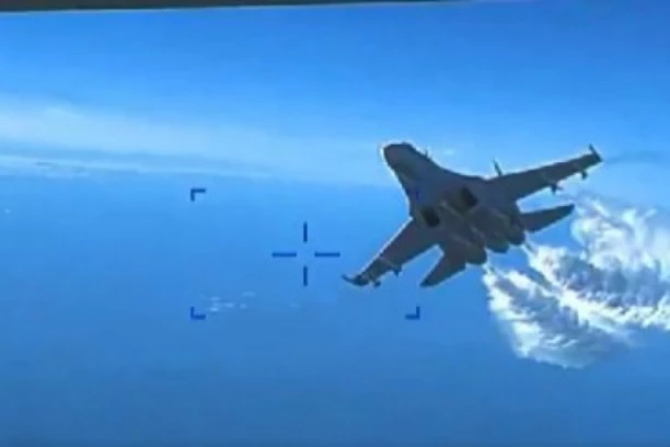 DRAMA IZNAD MORA! Rusi HITNO podigli Su-27! Primećeni ratni avioni OVE zemlje!