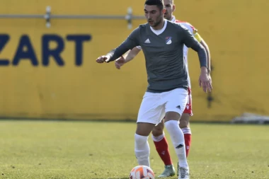 KUMODRAŽANI U „REŽIJI“ STAMENOG VEZISTE USPELI DA KONSOLIDUJU REDOVE POSLE UVODNOG „KIKSA“: Nikola Grubišić čuva miran san Torlaka!