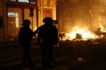HAOS NA ULICAMA PARIZA! Građani na ulicama zbog spornog zakona, policija hapsi, baca suzavac i upotrebljava vodene topove! (FOTO)