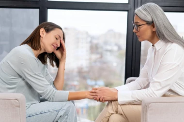 PSIHOPLJAČKA! SIROTINJA ĆE TEK OD CENA DA POLUDI: Lekari zloupotrebljavaju nagomilane probleme ljudi!