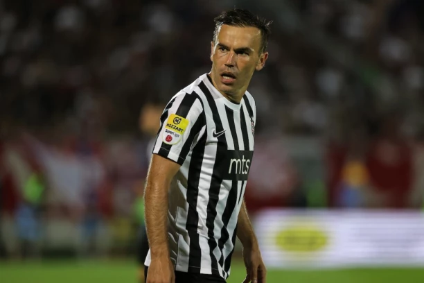 FUDBALER PARTIZANA PATI ZA DOMOVINOM! Natho otvorio dušu izraelskim novinarima!