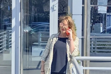 MILENA POTPISALA PAPIRE ZA ZADRUGU? Anina kuma spremna da se suoči sa Slavnićem, sledi RASKRINKAVANJE, pozeleneće kad je bude ugledao! (FOTO)