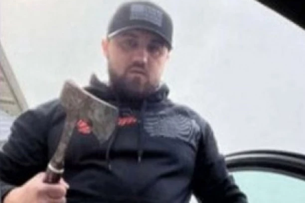 RAZAPEĆU VAS, PACOVI! UHAPŠEN ALBANSKI EKSTREMISTA: Jezive pretnje vlastima i  policiji SAD