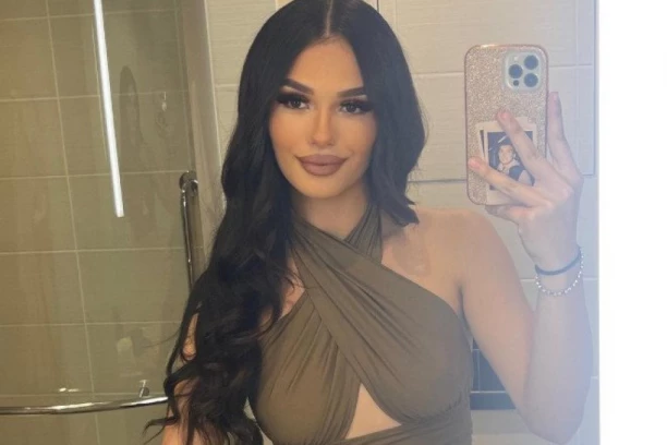 PIKSIJEV NOVI PULEN LJUBI BOMBU! Vrela izabranica Lazara Samardžića MAMI UZDAHE i LOMI muška srca! (FOTO GALERIJA)