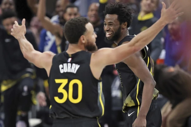 BOLESNA PRIČA IZ NBA LIGE: Šampion PAUZIRA do kraja sezone - žena ga VARALA sa najboljim drugom, odgajao decu koja nisu njegova!