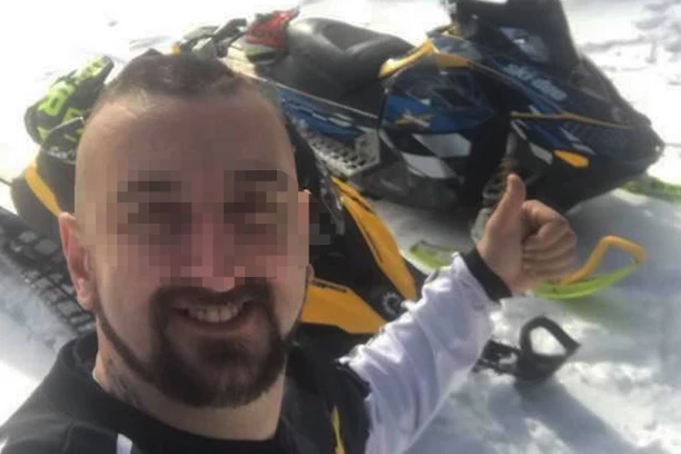 MOG SINA VIŠE NEMA! NE MOGU... Dragan je nastradao u jezivoj nesreći na Kopaoniku, majka ne može da dođe sebi od ŠOKA, prijatelji dele potresne poruke (FOTO)